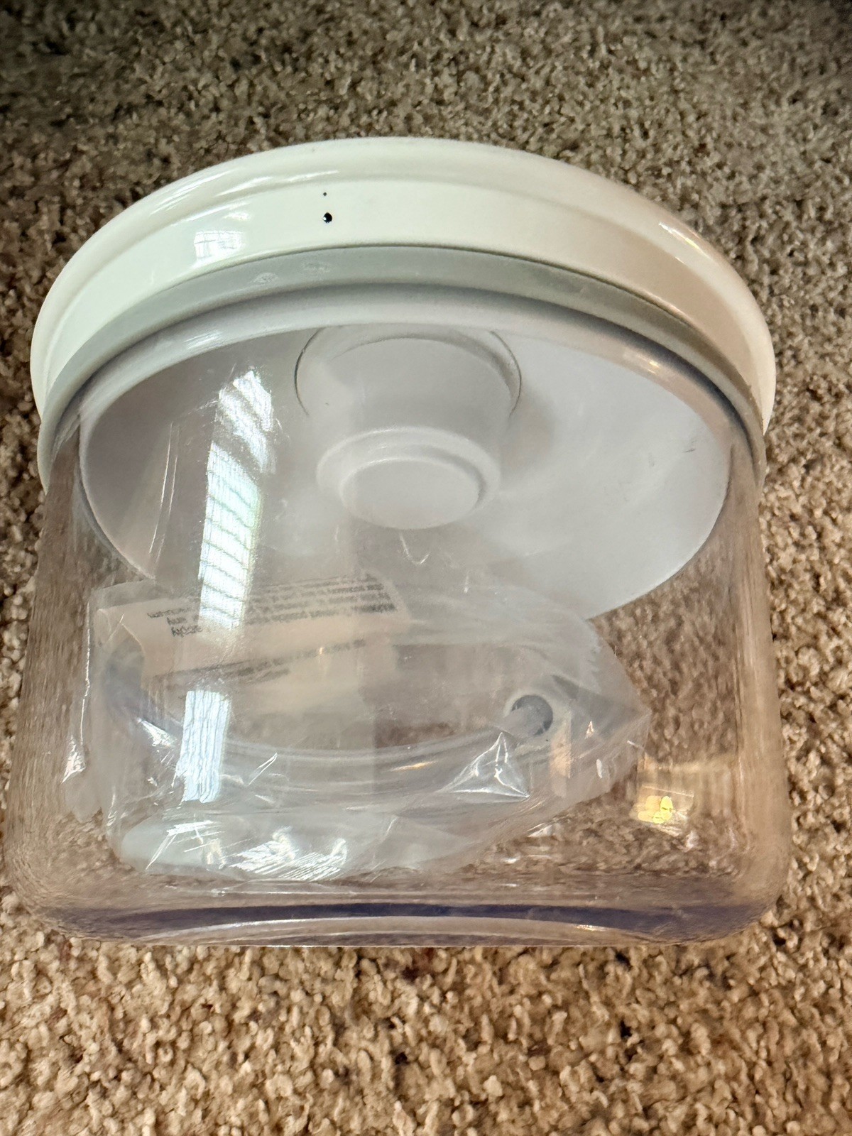 Small KY-123 25oz Round Plastic Storage Container w/Vented Lid, Food Vacuum Seal