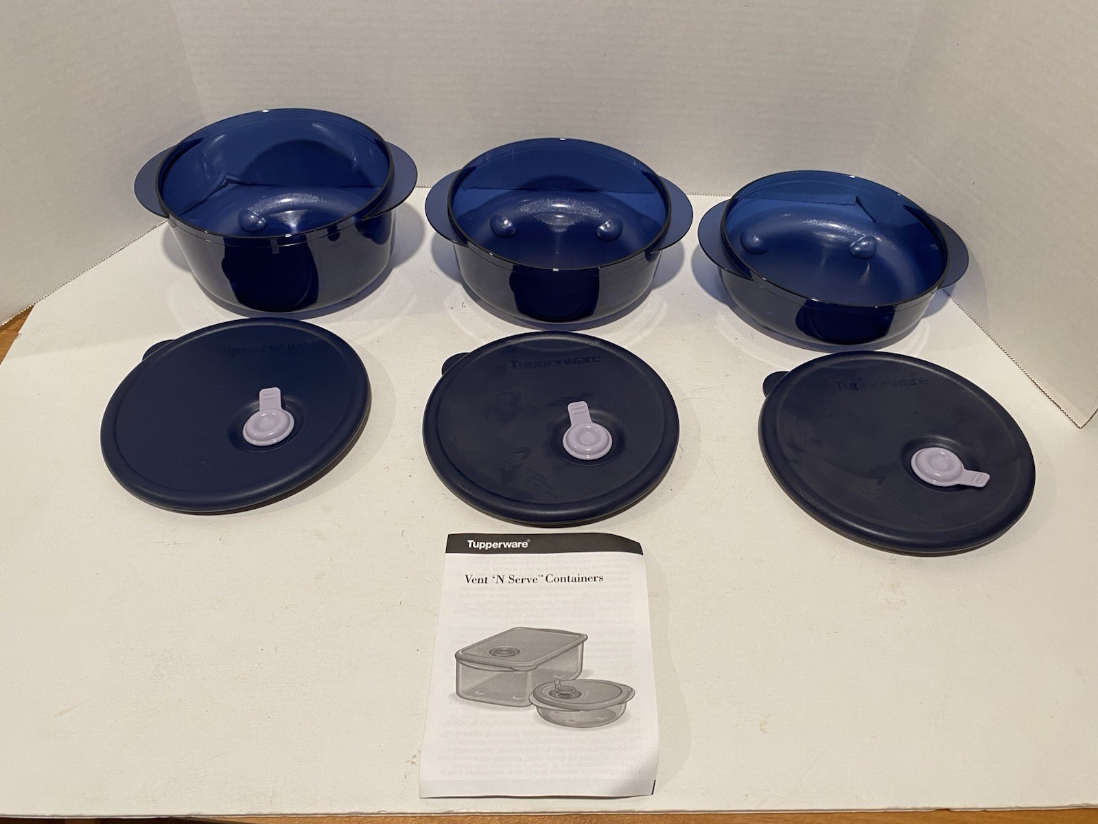 New Tupperware Vent N Serve Blue Microwave 1 3/4 Cup 2 1/2 Cup 3 1/2 Cup Bowls