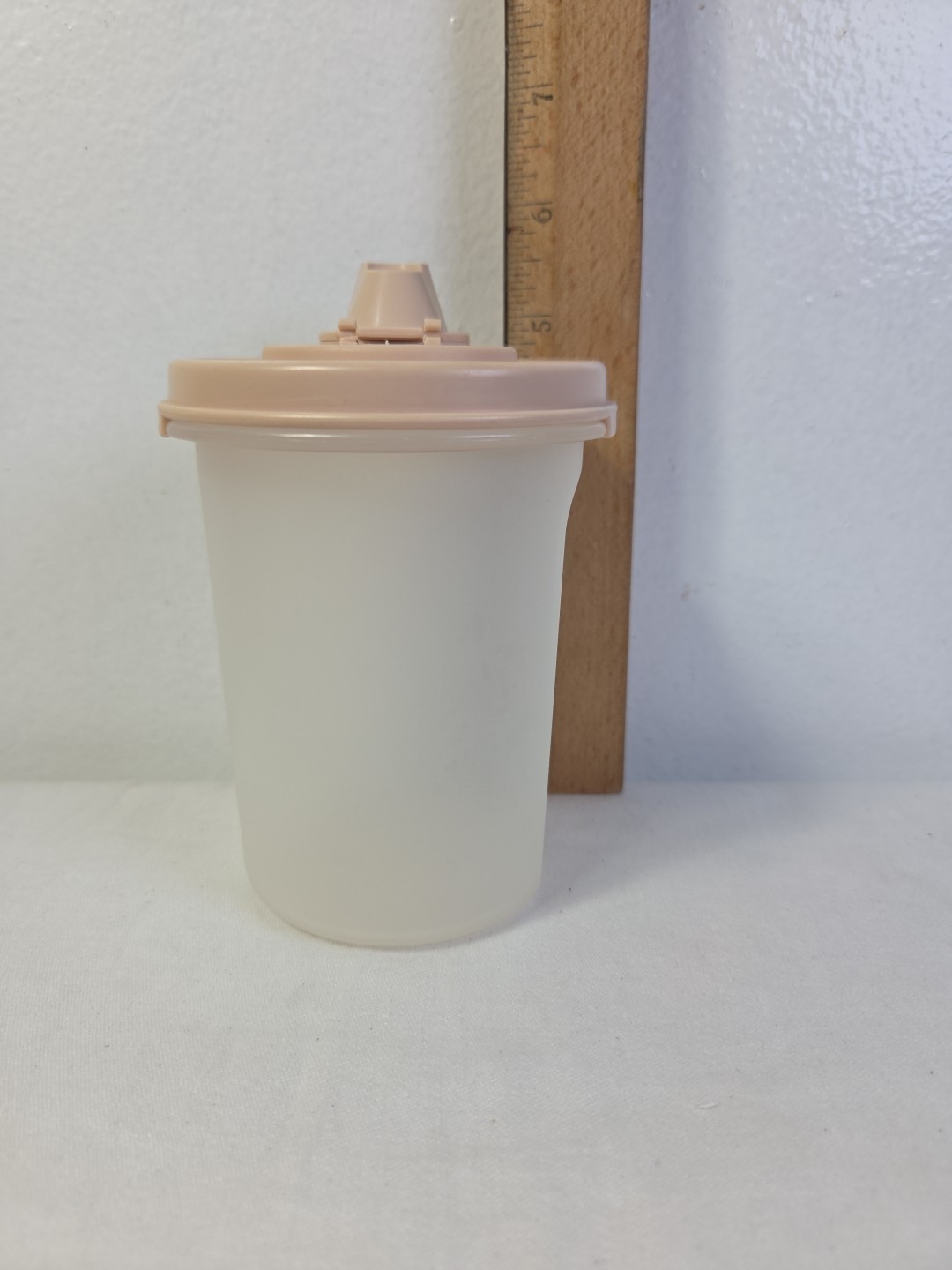 Tupperware Modular Mate Container with Pink Easy Pour Lid / Spout