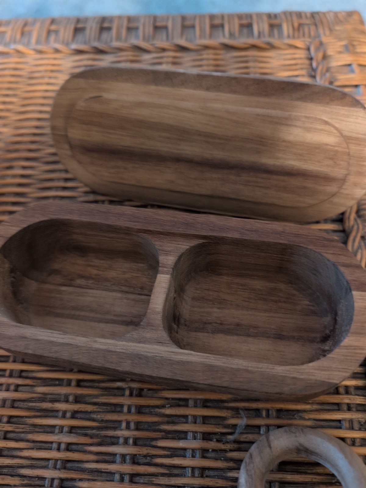 2 Pieces Of Aracia Wood Containers