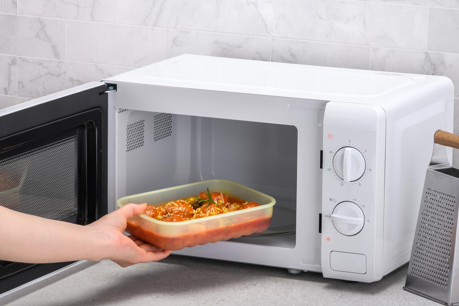 Fresh-Block Plastic Food Storage Container | Produce Storage Containers for F…