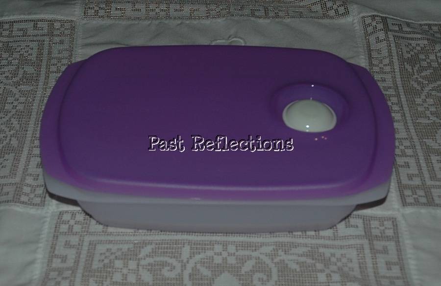 TUPPERWARE PURPLE CRYSTALWAVE CRYSTAL WAVE RECTANGLE 850ml