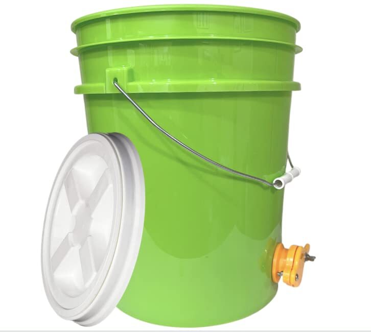 5 Gallon Plastic Honey Food Grade Bucket, Honey Gate for Beekeeping Gamma lid