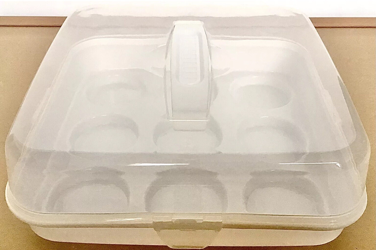 Cupcake Holder Carry Container Holds 9 Cupcakes With Lid Protection