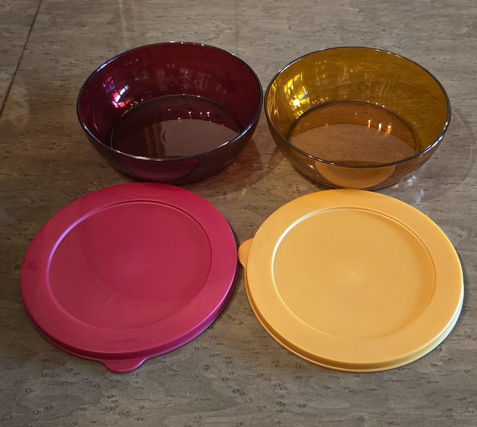 Vintage Tupperware 3614 Acrylic Bowls 750ml Cranberry & Gold with Lids Lot of 2