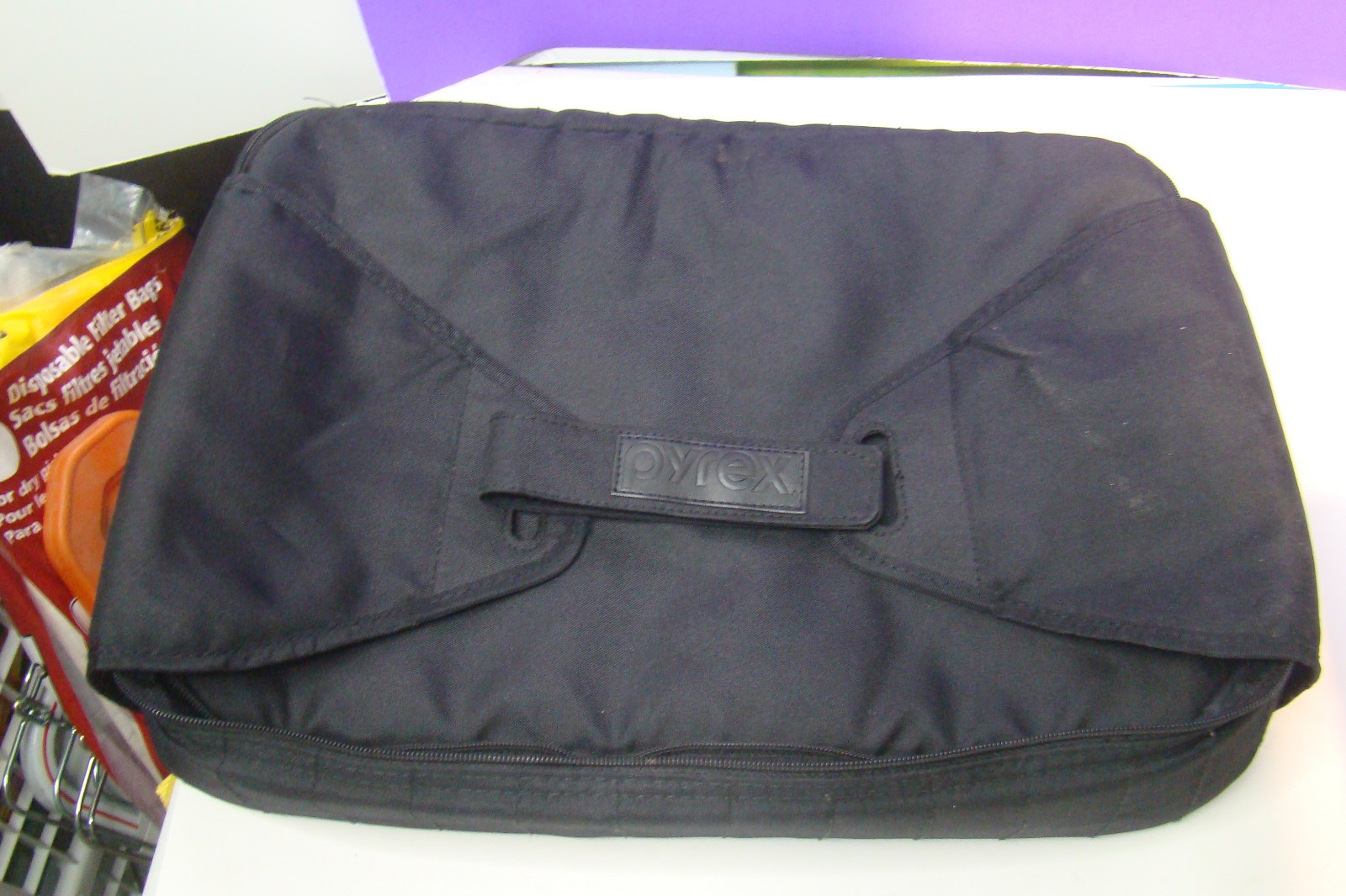 Pyrex Portables 9×13 Casserole Carrier Insulated Hot Cold Bag Black (no pan)