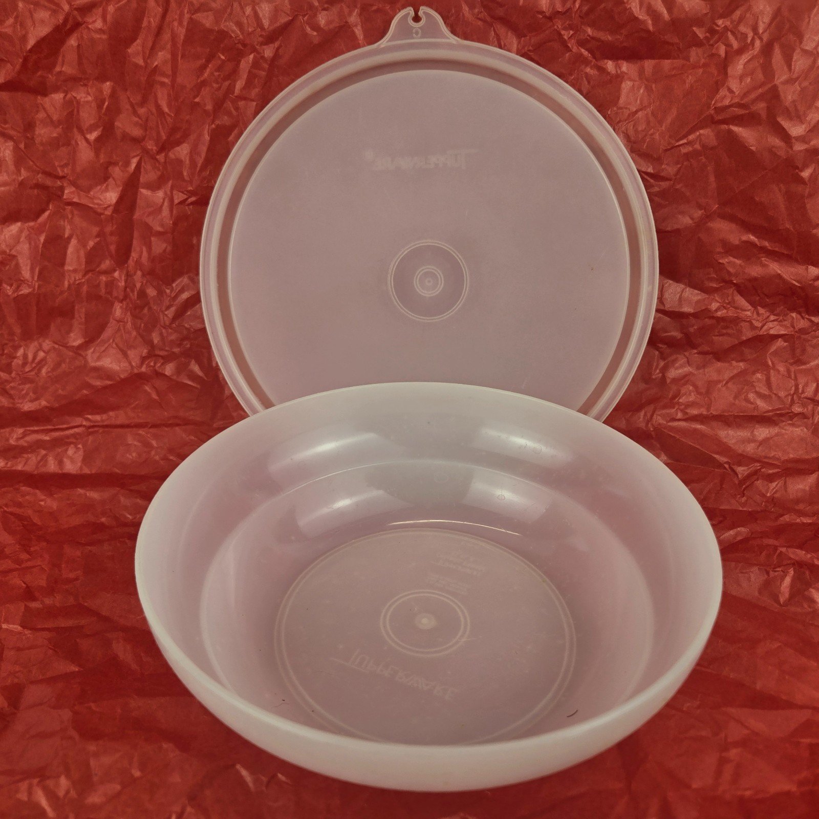 Vintage Tupperware Cereal Bowl 155-8 and Lid 227-24 White/White 6″diam