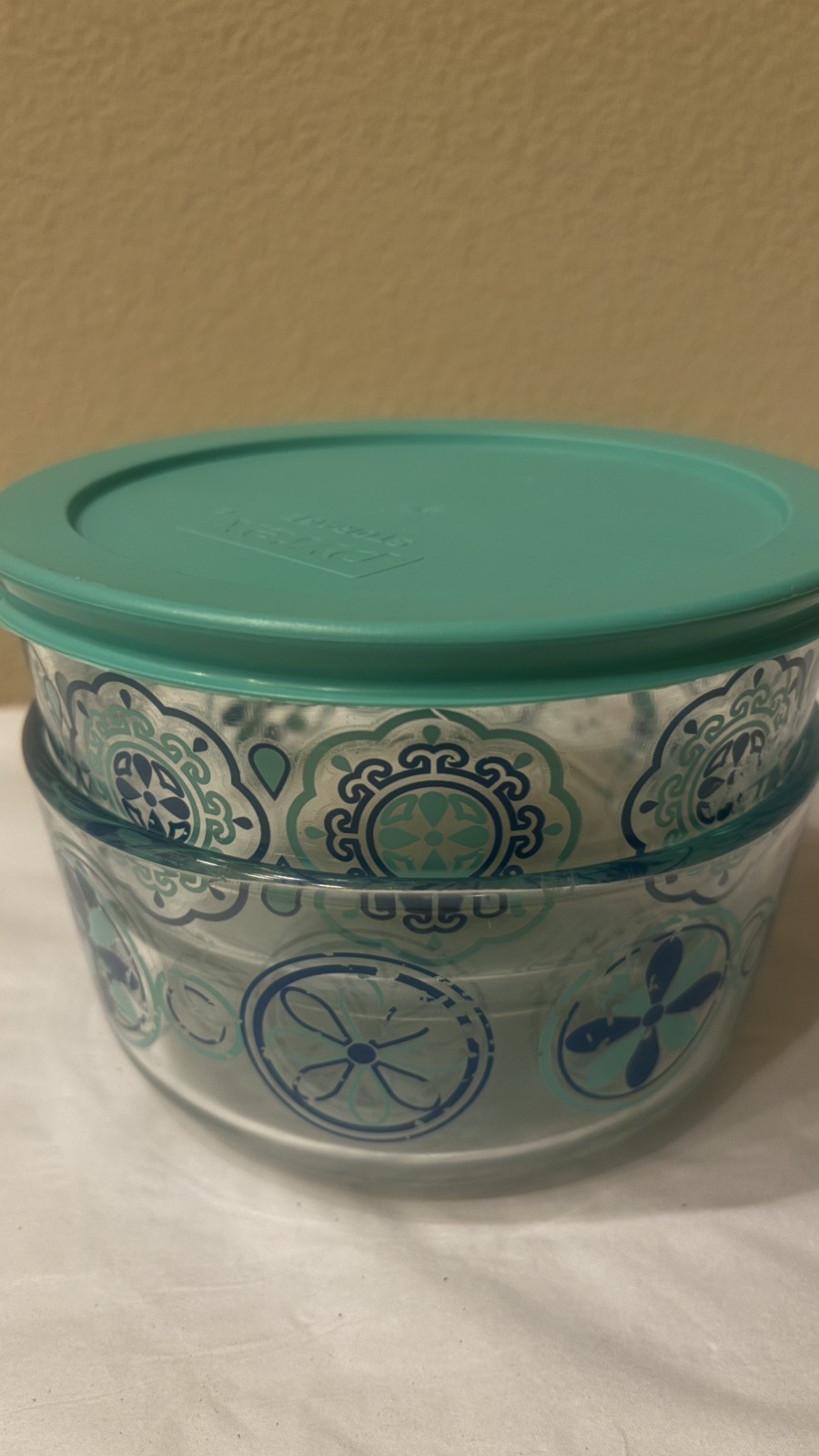 Pyrex Glass Storage Bowls with 1 Lid Teal Navy Blue Medallion Floral Set of 2
