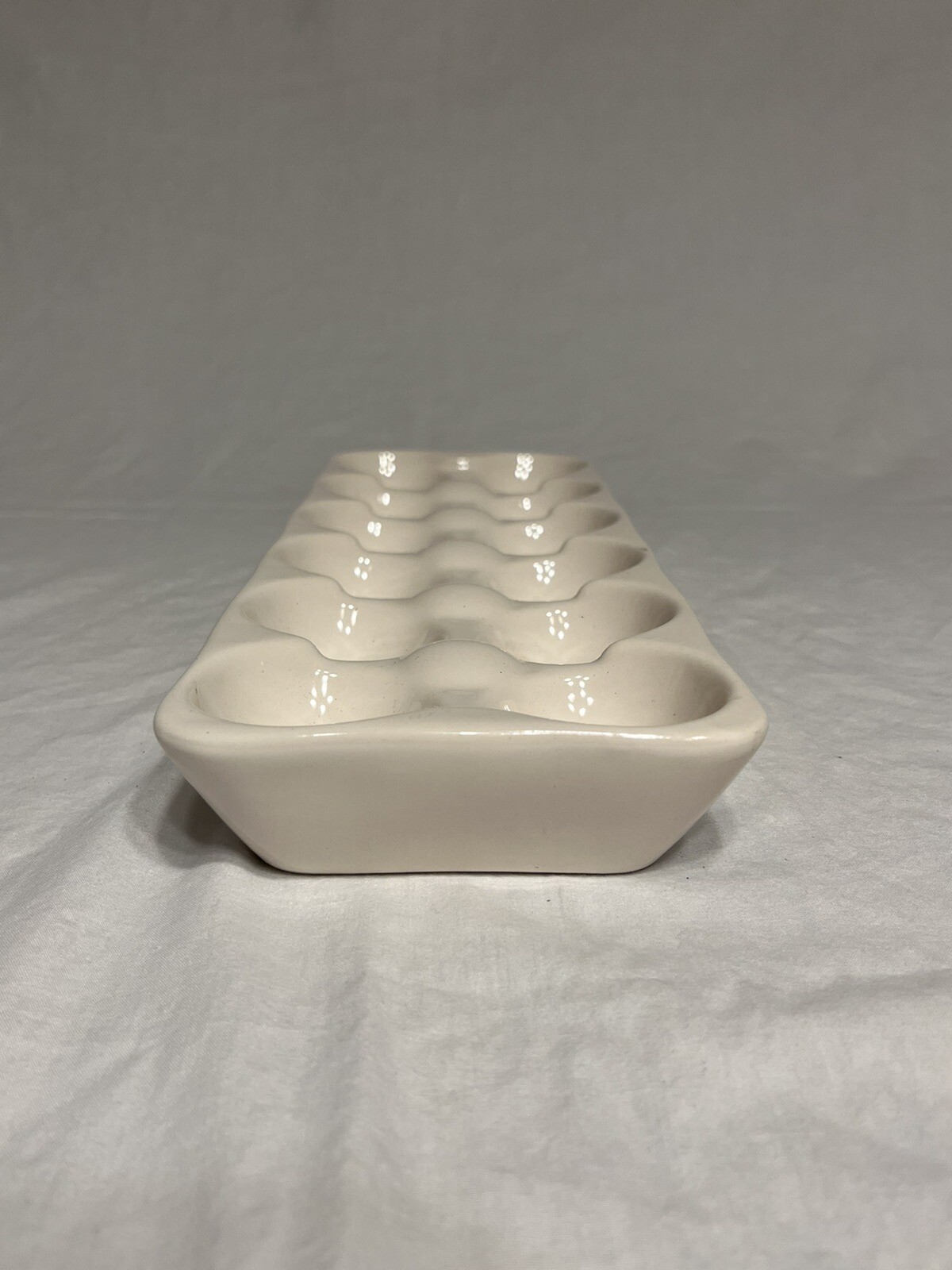 Rae Dunn Artisan Collection FREE RANGE Dozen egg holder twelve ~ New