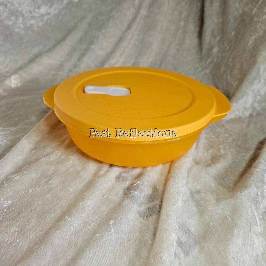 TUPPERWARE CRYSTALWAVE 1.0L ROUND VENT SERVE MICROWAVE BOWL ORANGE