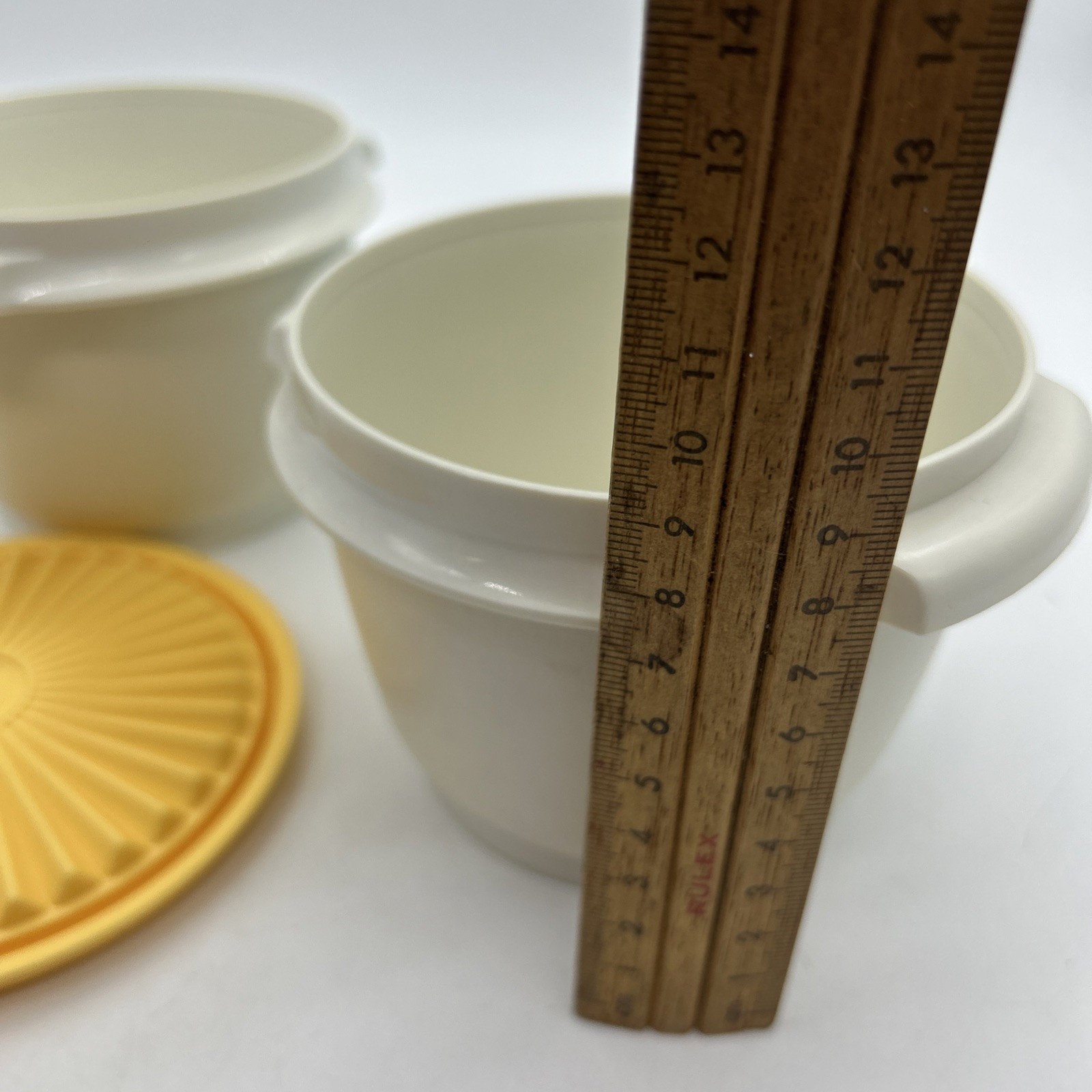 Tupperware Servalier Starburst Storage Bowls x2 Yellow Blue 886-45