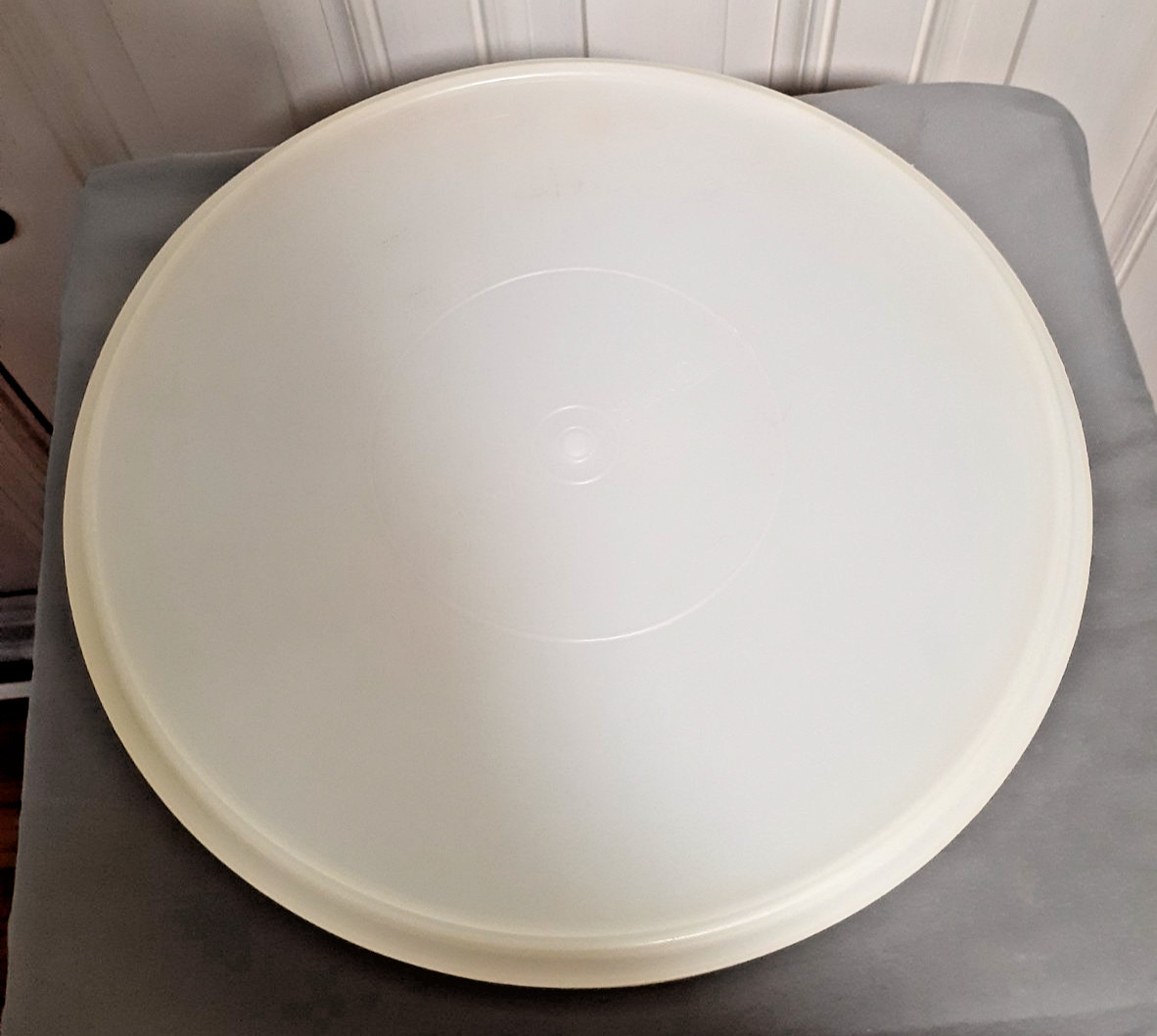 Vintage Tupperware Cupcake Muffin Pie Storage Keeper #242 W/LID #224 Clear Round