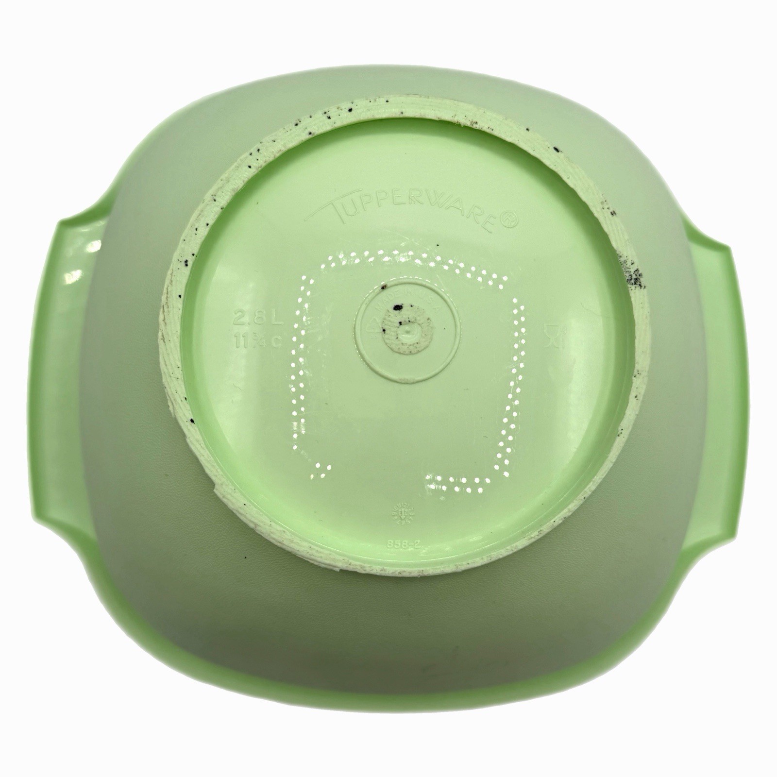 Tupperware Mint Green Large Servalier Bowl with White Seal Lid – 11 ¾ Cups