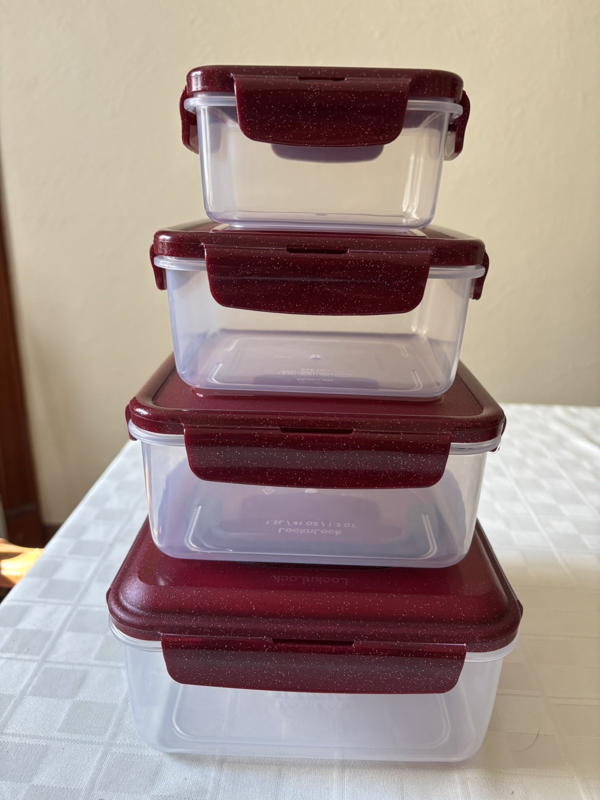 Lock N Lock Food Storage Containers, Lid color = Cinnamon Set Of 4 NEW+ lids
