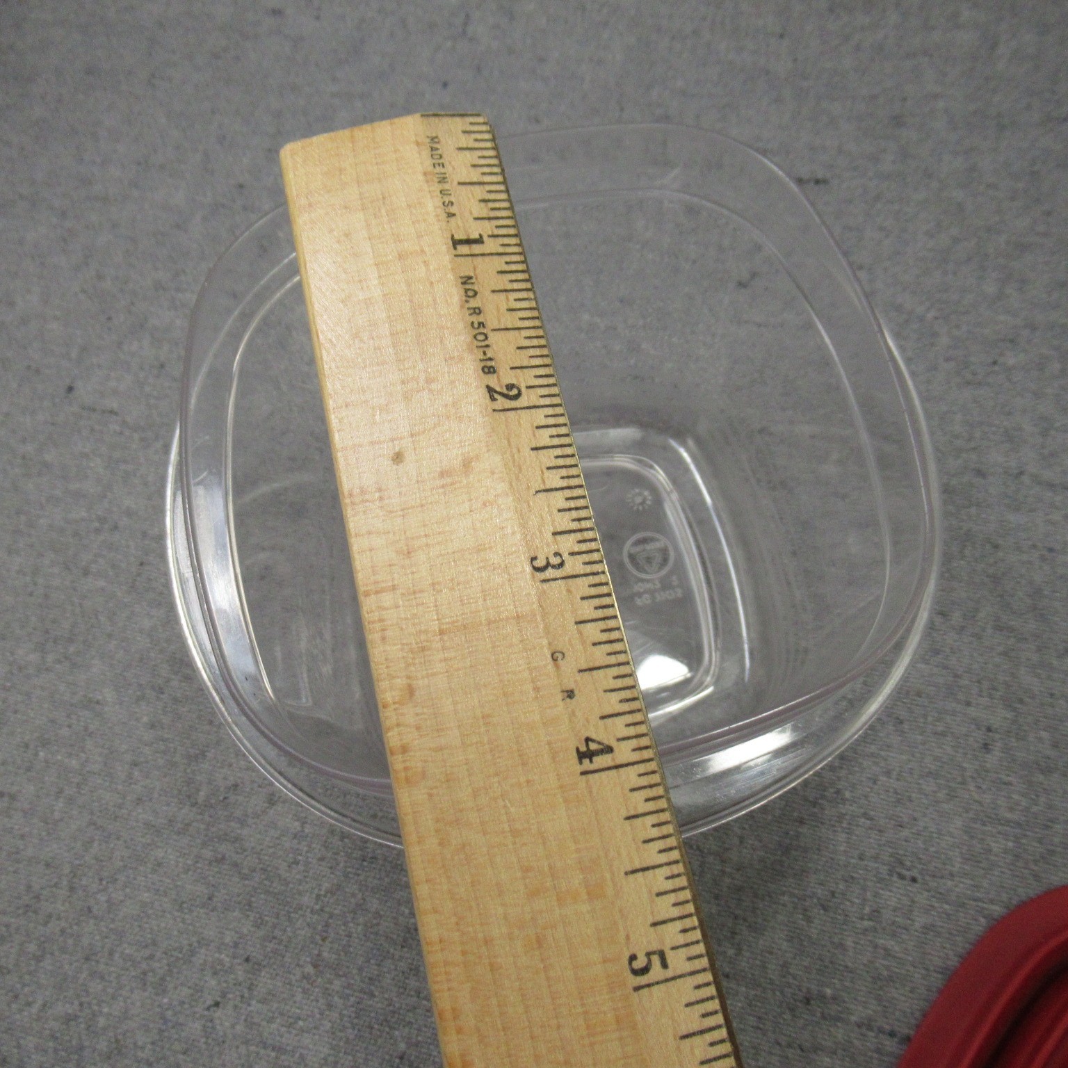 3 Rubbermaid Premier Storage Square Container 3, 2, 1.25 C Stripes Red Lids Lot