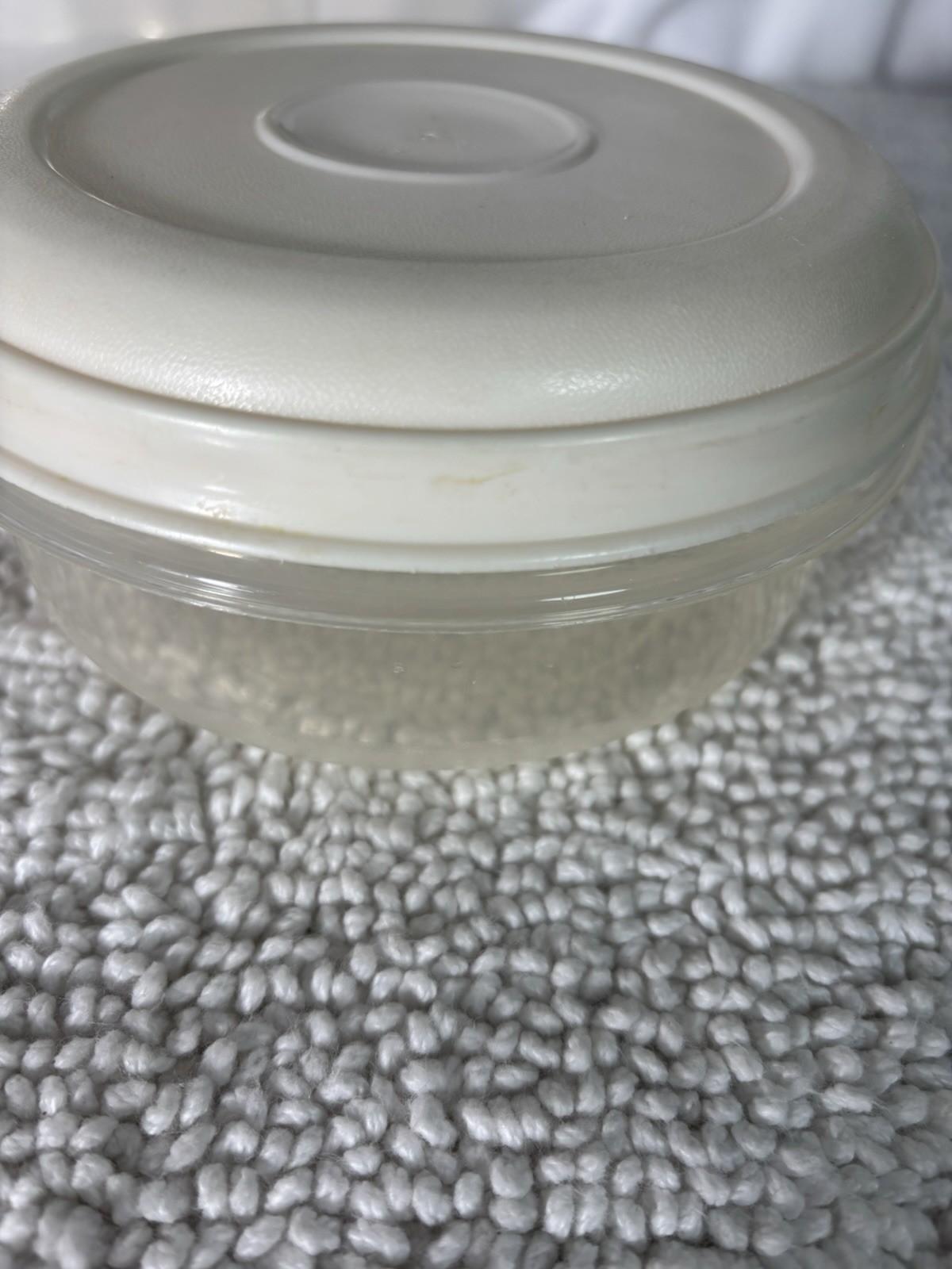 VTG Rubbermaid Servin’ Saver 0,6,1,2,9 Container Set 10pcs Snap Lid Clear/White