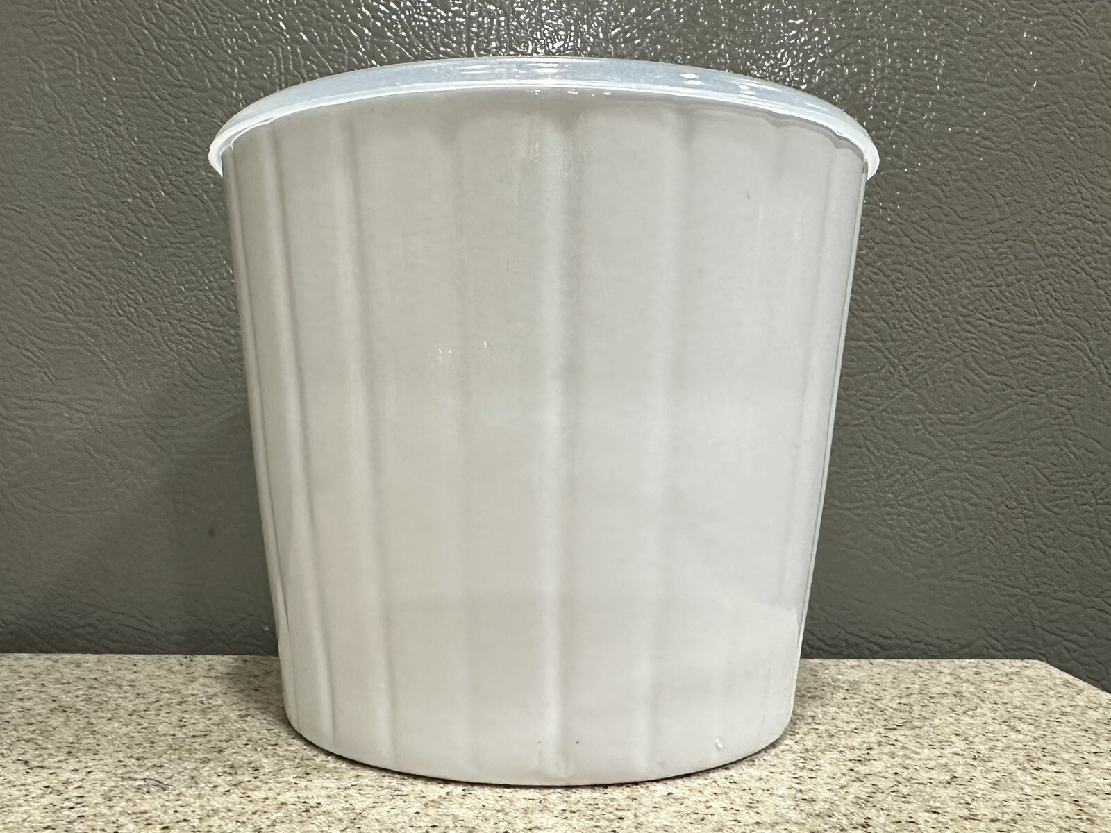Rare IKEA Kardemumma Vented Lid White Round Stoneware Container 4.5”x5” NWT!