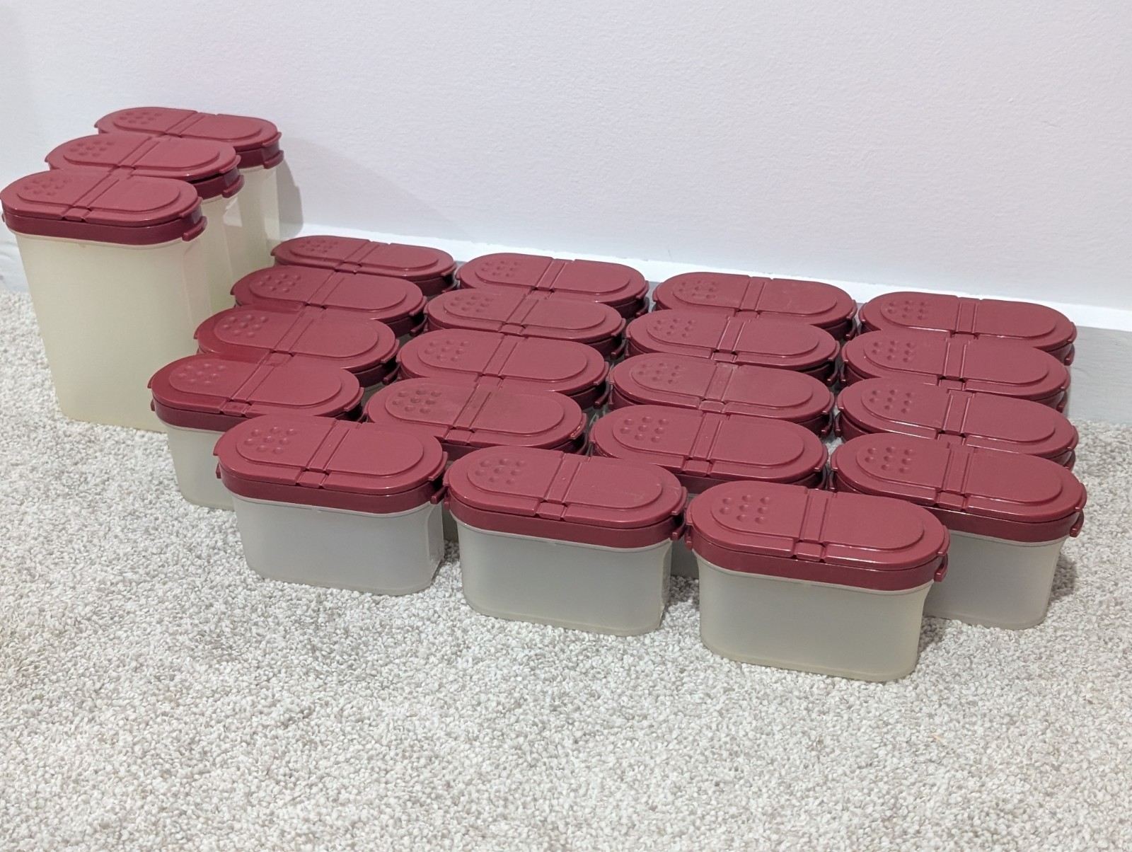 22 x Tupperware VINTAGE Spice Shaker Containers 2 sizes Red Lid 1843C-8 1846C-5