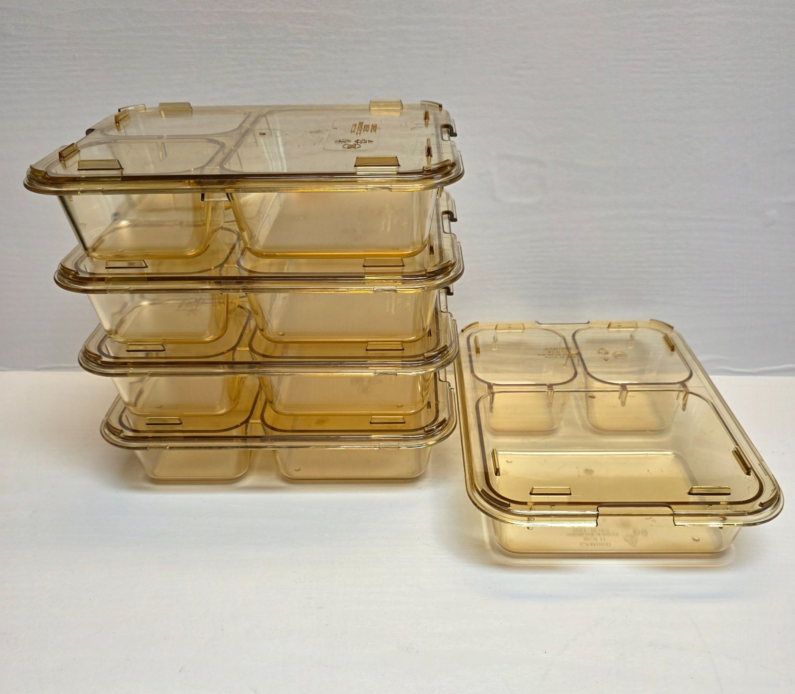 Cambro Food Storage Compartment Container Stackable w/Lid Lunch Leftovers Picnic