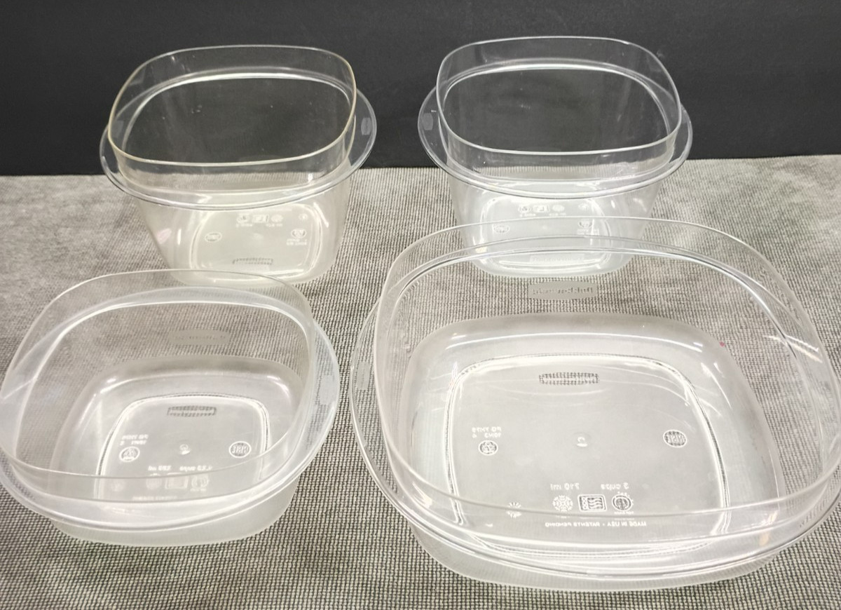 4 Rubbermaid Premier Plastic Containers w/Lids 3, 2 & 1.25 Cup CLEAR / BLACK
