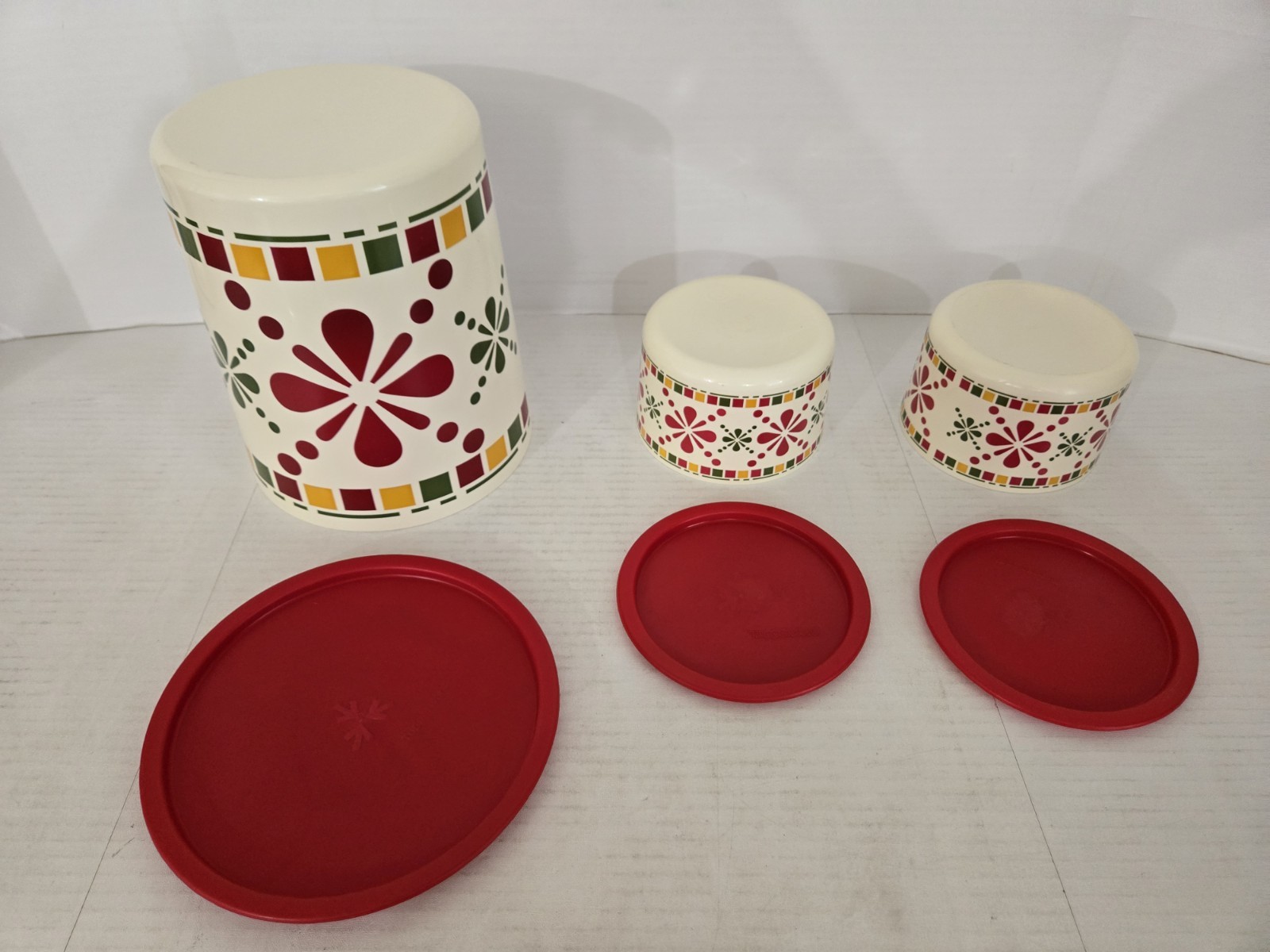 6 Piece Tupperware Happy Hacienda One Touch Canister 5.5L/5 Cup (2) FREE SHIP