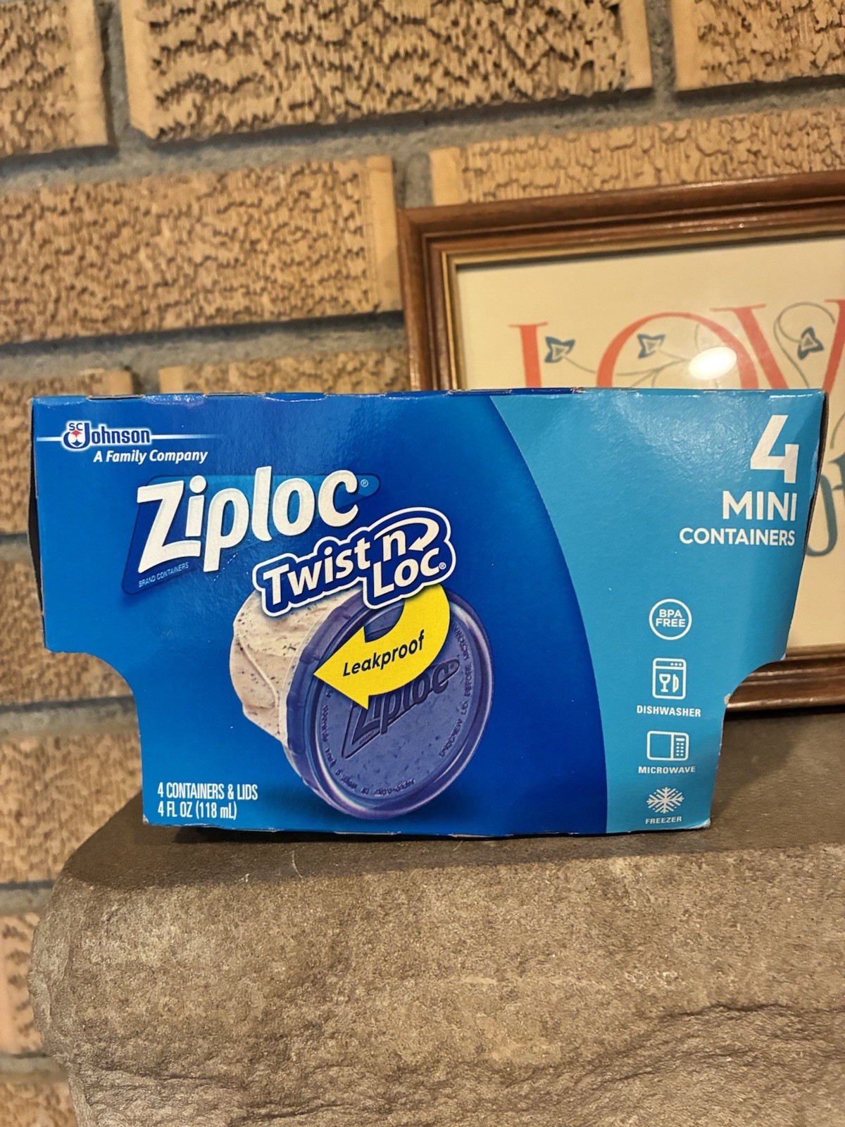 NEW Ziploc Twist n Loc Mini 4oz Containers 4 Pack Lids Discontinued Round