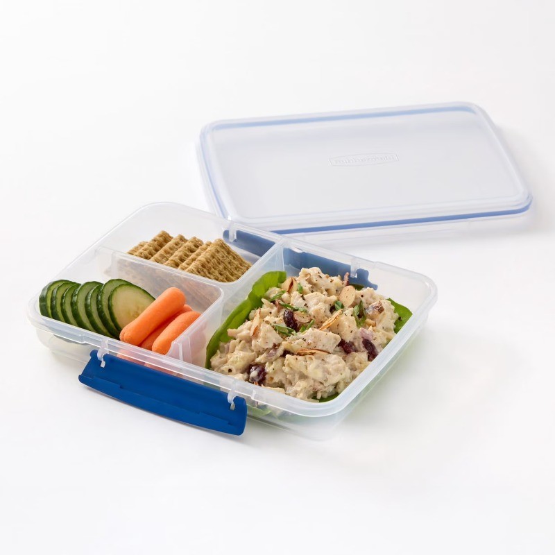 Rubbermaid Pack & Go 820 mL Large Divided Snack Container, Meal Prep Container