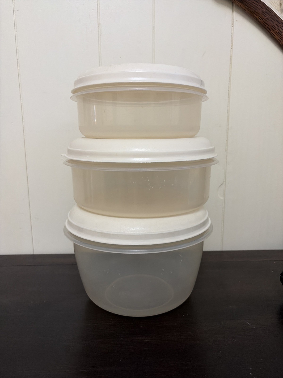 Vtg Large Rubbermaid Servin Saver Storage Container Round Set Of 3 Almond Lid