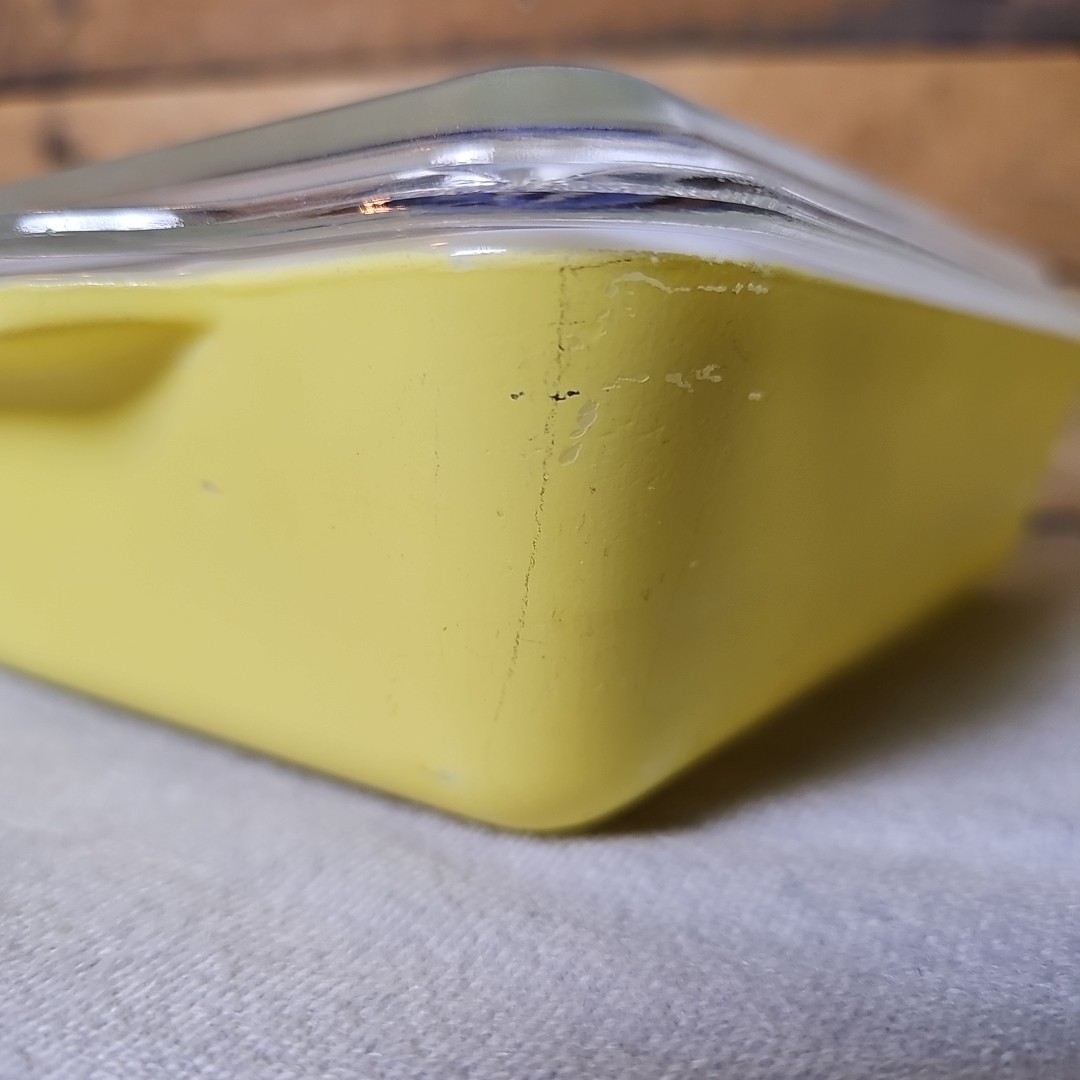 Vintage Pyrex 503-B Refrigerator Dish 1.5 Qt Yellow with 503-C Ribbed Glass Lid
