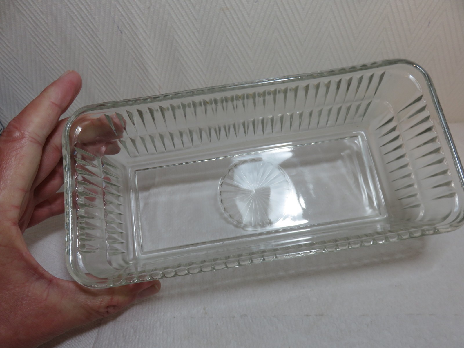 Vintage clear refrigerator jar and lid 8 1/2 inches long