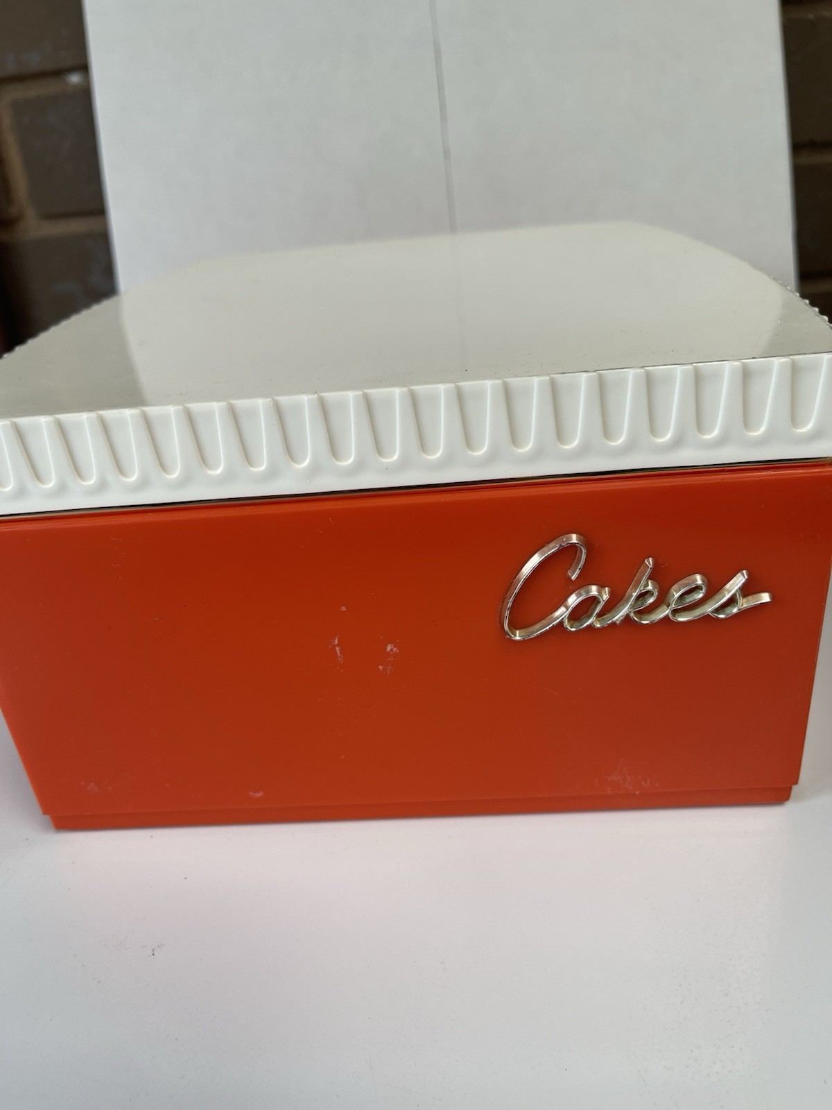 Vintage Retro Capri Plastic Cake Carrier Container Orange & White MCM Australia