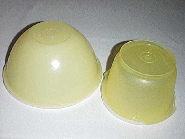 Vtg TUPPERWARE Mixing WONDERLIER Bowl #235 and SERVALIER Bowl #886 & Sheer Seals