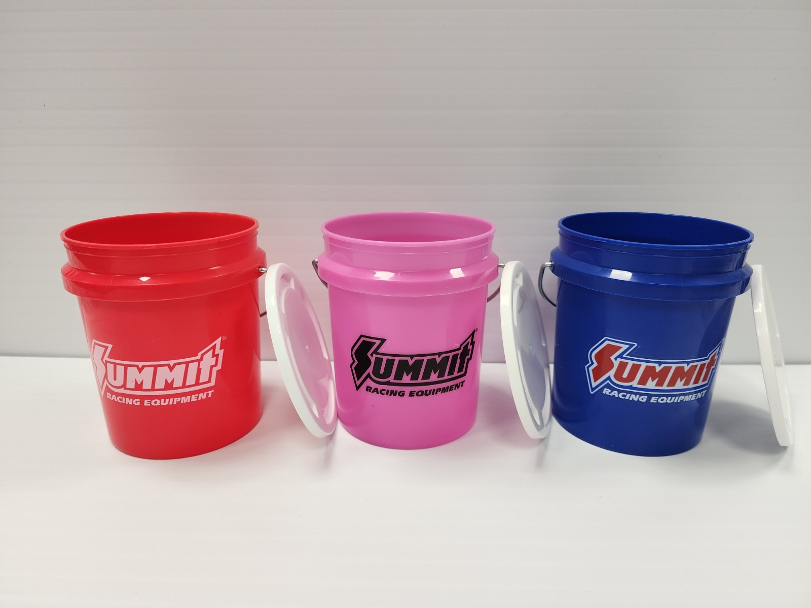 Summit Racing Red, Blue & Pink Mini Bucket With Lids 4″ Fast Shipping 3 Pk