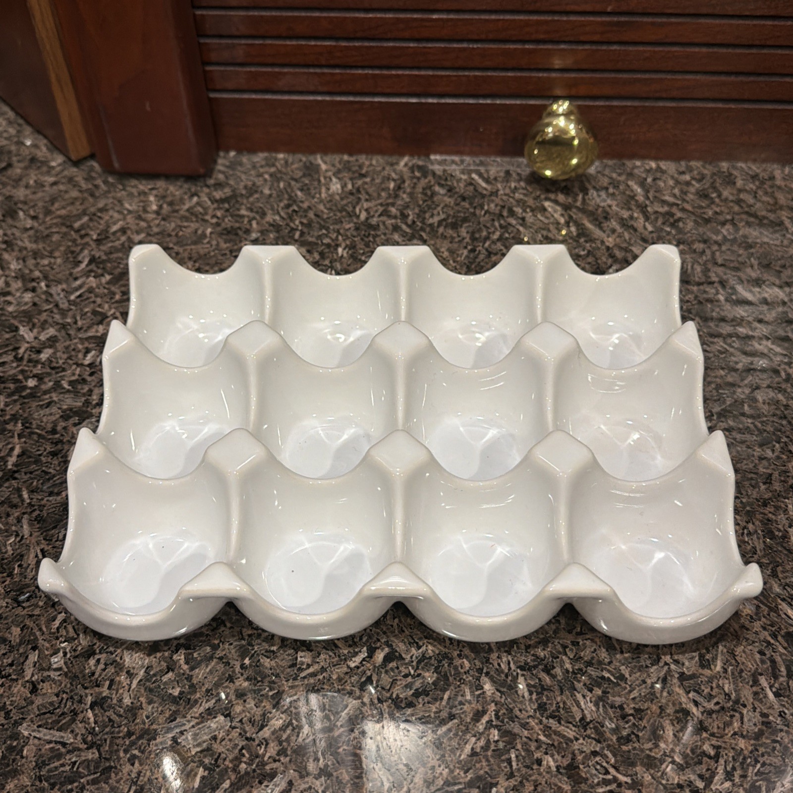 NEW Ceramic Egg Tray 12 Cup Egg Holder Container for Refrigerator Fridge (White)