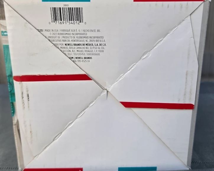 2 boxes -Rubbermaid Easy Find Lids total 36 Pieces Storage Container Sets