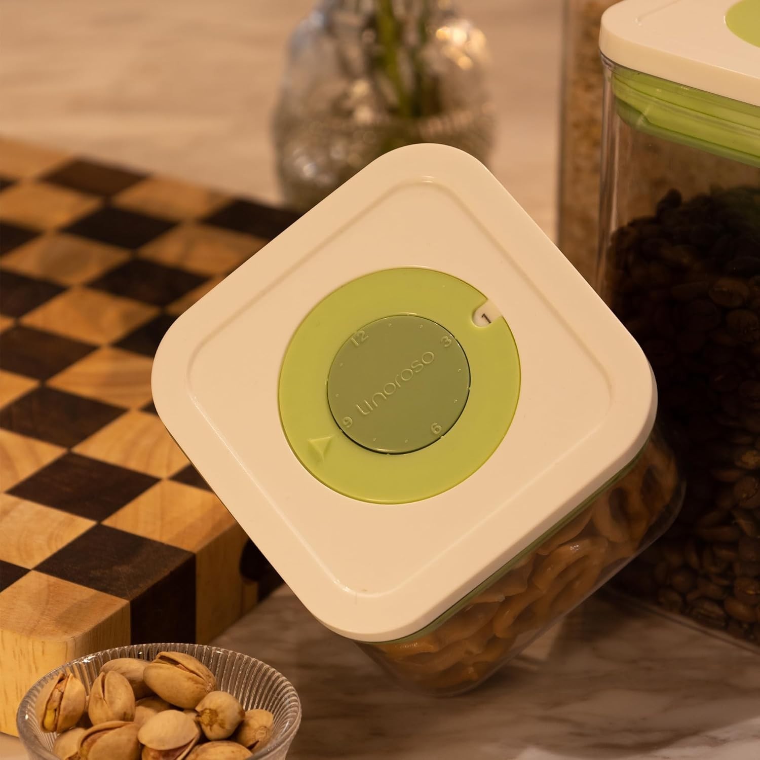 Stackable and Airtight Kitchen Storage Containers – Set of 7 with Date Tracker