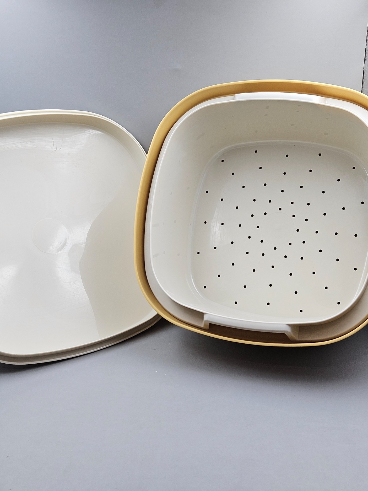 Vintage Tupperware 3 qt. Steam N Store Steamer #888-10 Harvest Gold 3 Piece Set