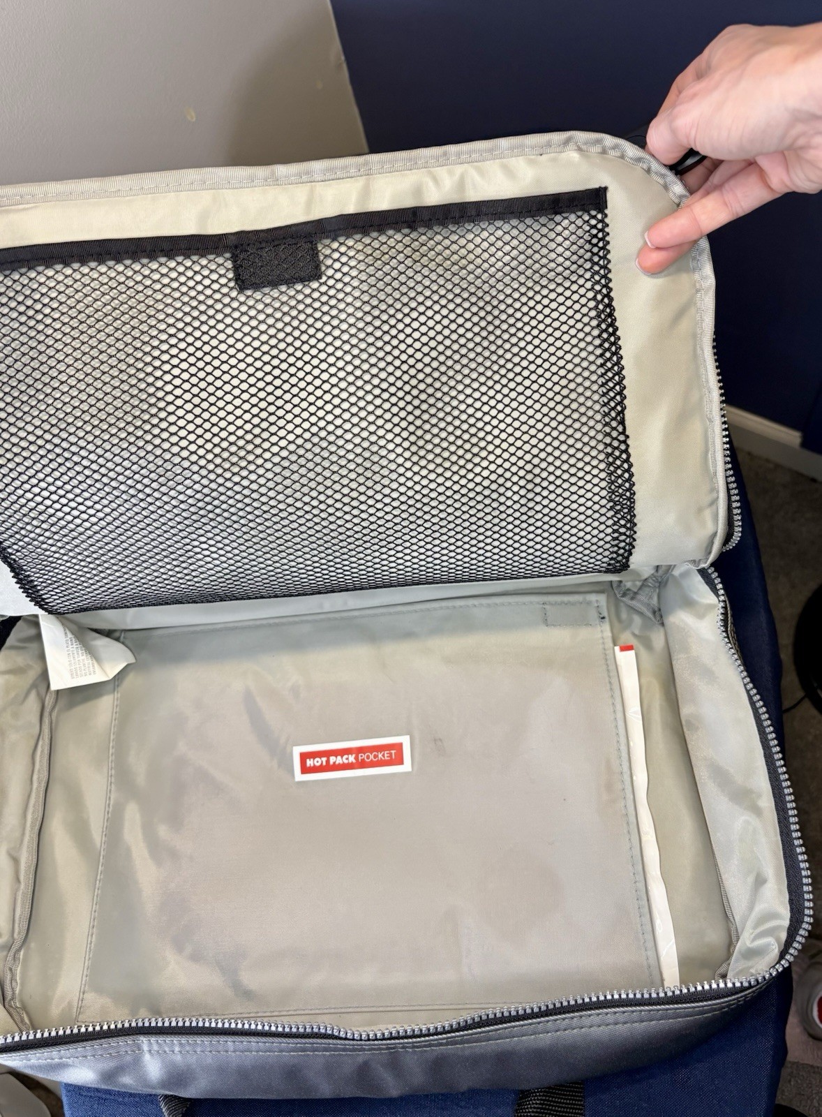 Pyrex Portables Insulated Food Carrier Bag with Insert