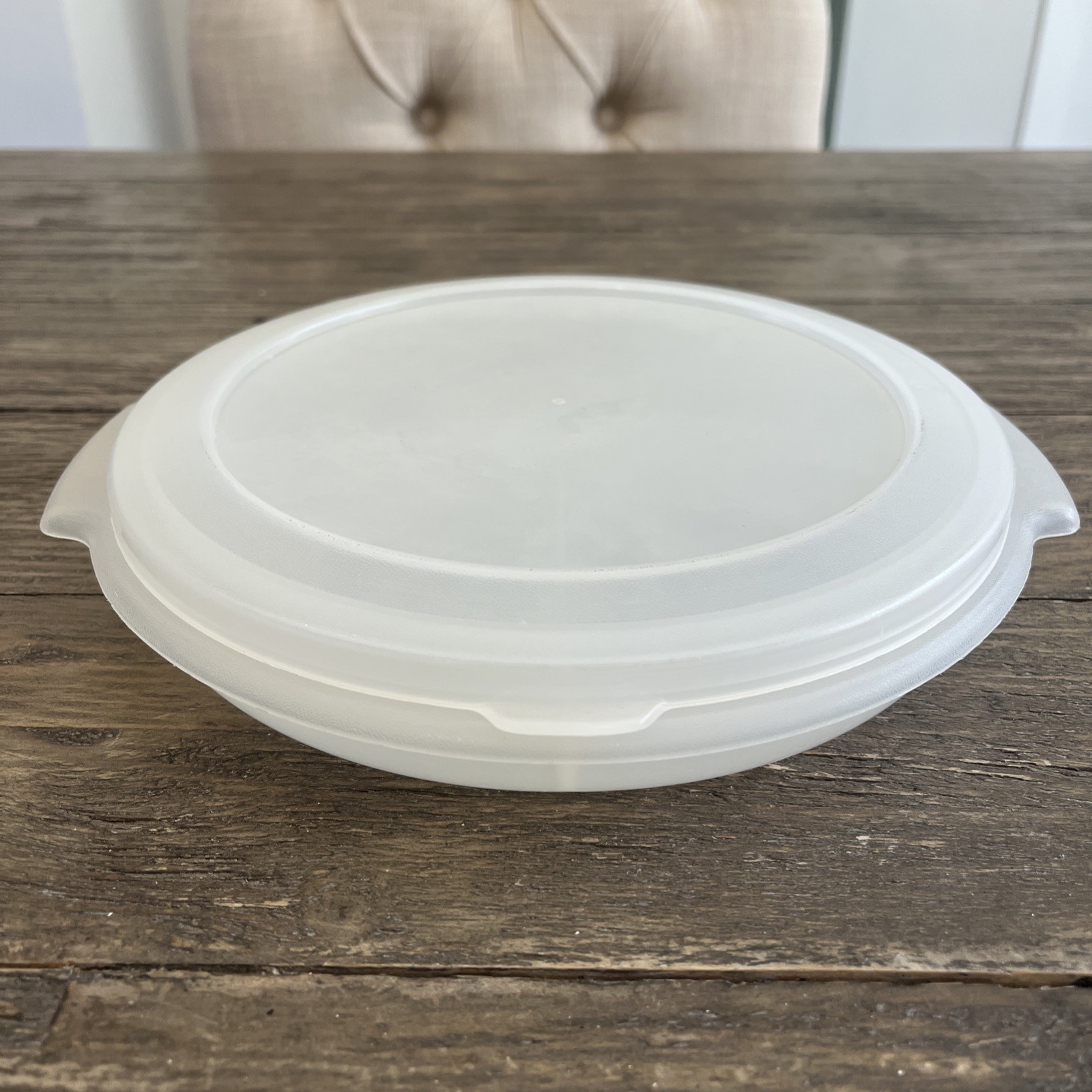 Vtg SUPERSEAL 8.5” Divided Food Storage Container w Lid Microwaveable Clear