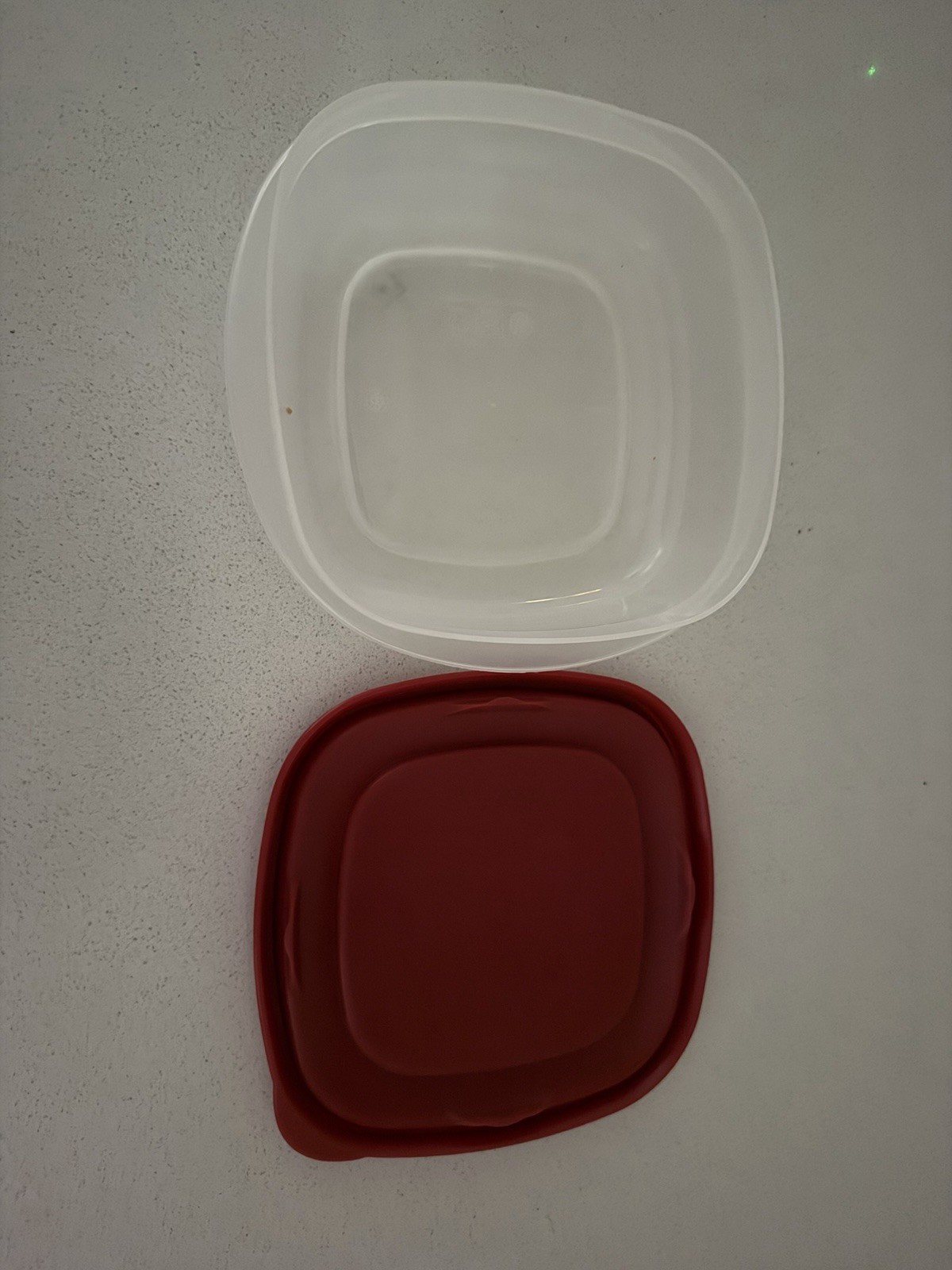 Rubbermaid Storage Container Square 3 Cups Red Lid #7J61 2 USA