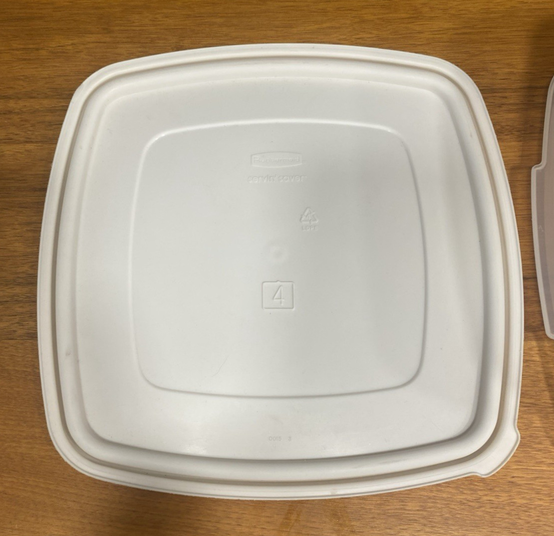 Tupperware ServIn Saver #4 19 cups 4.5L square Food Storage Container Almond Lid