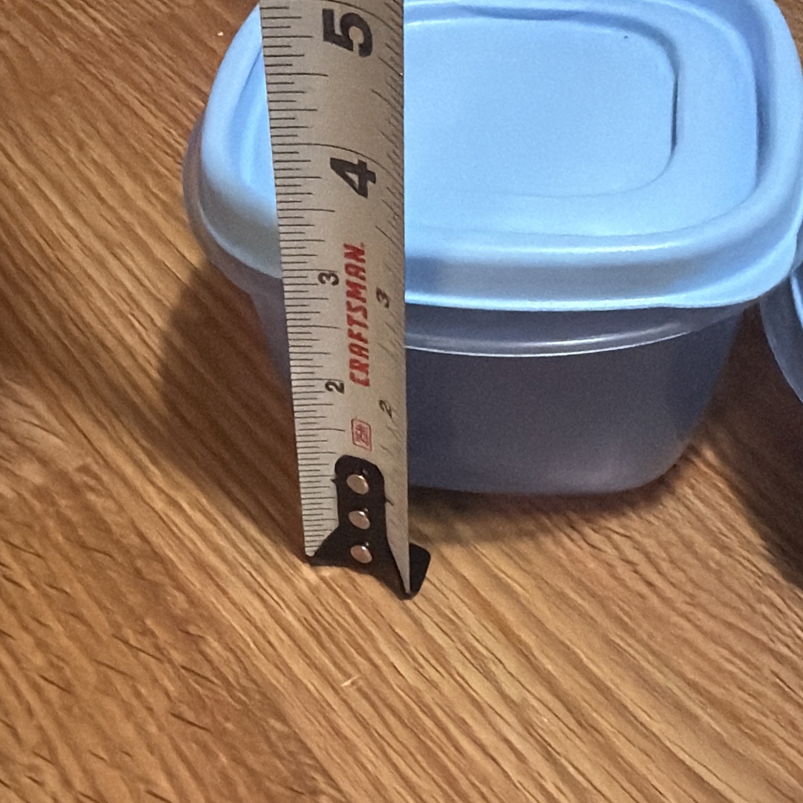 2 Vintage Rubbermaid Servin Saver 2 Cups 1.25 Cup Storage Container Blue Square