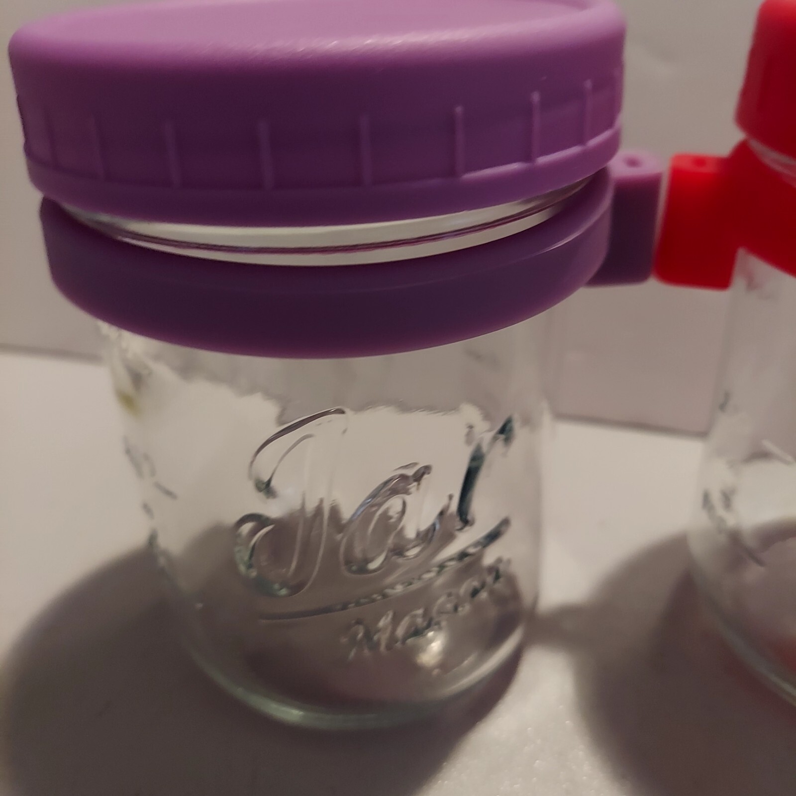 Mason Storage Jars Set of 3 – Screw On Color Lids, Silicone Band for Spoon/ Tag