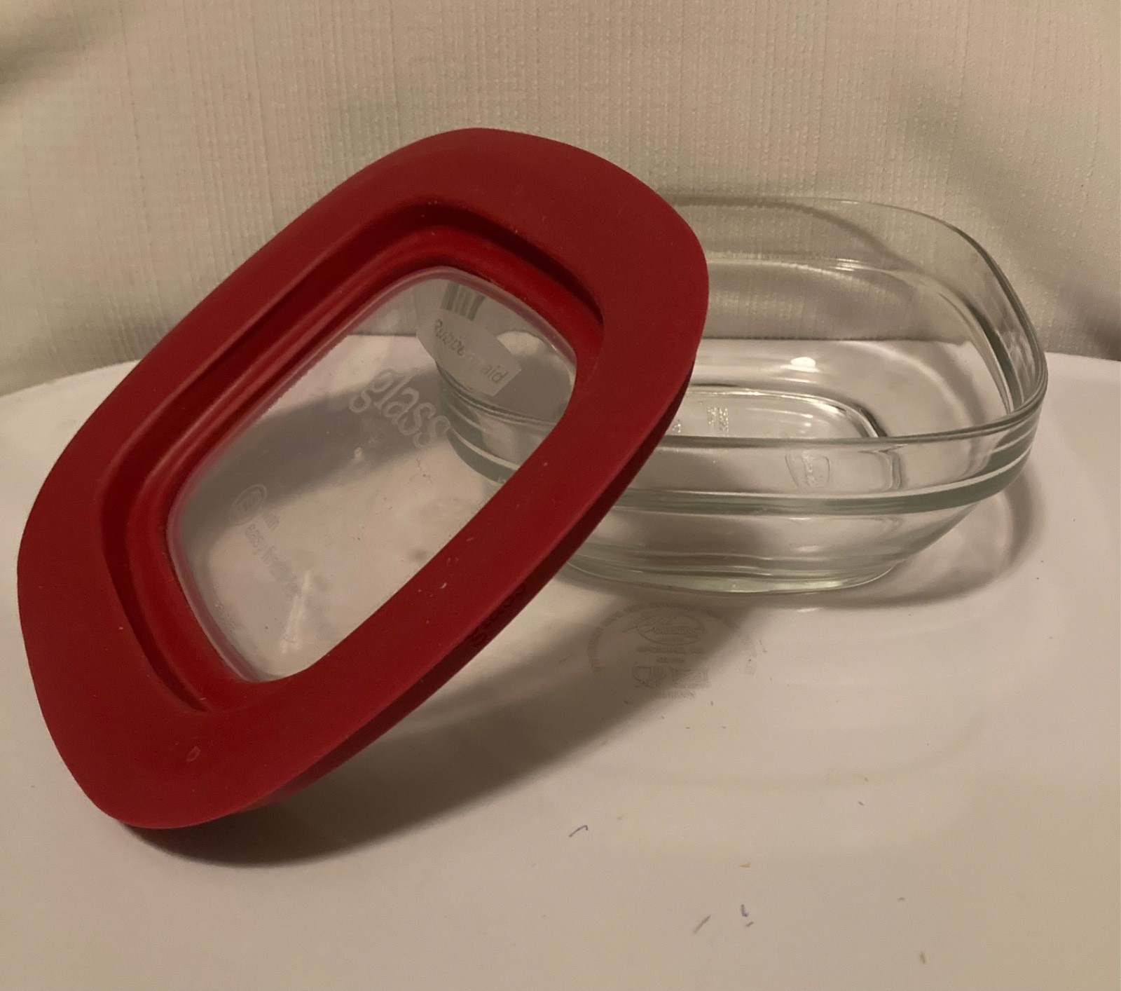 RUBBERMAID 2.5 cups Glass Food Storage w/ Lid Red 7A62 EXCELLENT Made in USA