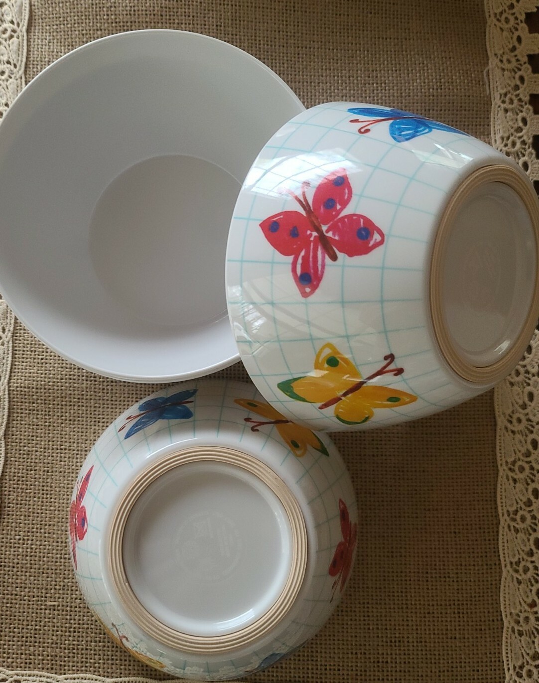 Set of Four (4) Mainstays ~ Melamine Bowls ~ Butterfly Art Design ~ 6″ x 2.875″