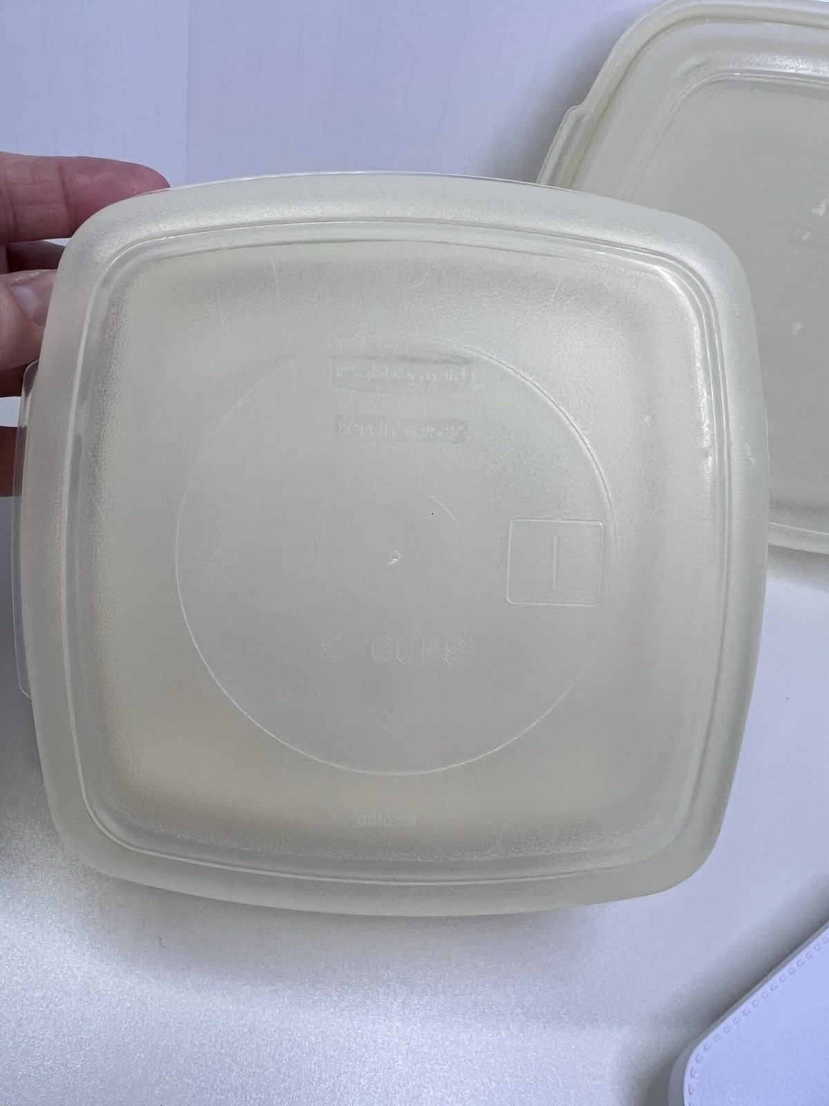 Vintage Rubbermaid Servin Saver #1 – 2 Cups – Lot Of 2 Sandwich w Lids Almond