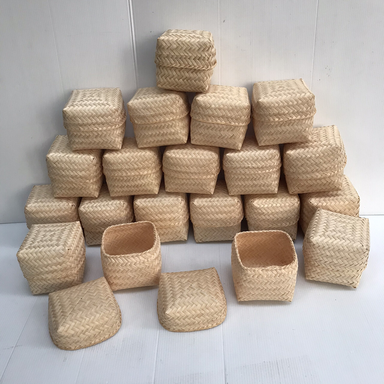 Vintage Thai Handicraft Kratip Sticky Rice Small Bamboo Serving Basket Size3″X3″