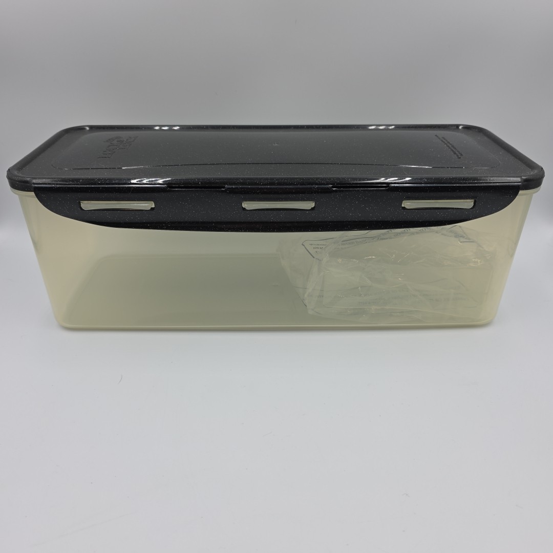 LOCKnLOCK 21.1-Cup Easy Essentials Plastic Bread Box Container,Clear,2.04 lb