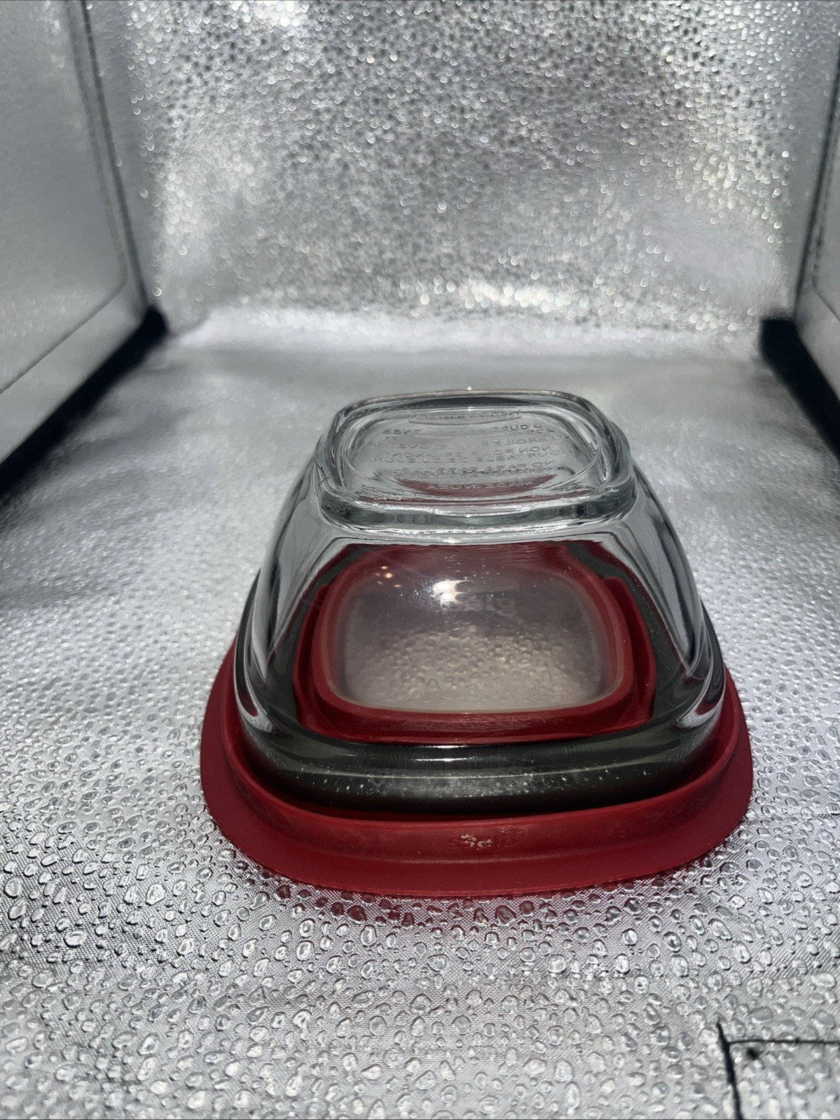 Rubbermaid Glass Container 1 cup/236mL 7N68 WITH LID