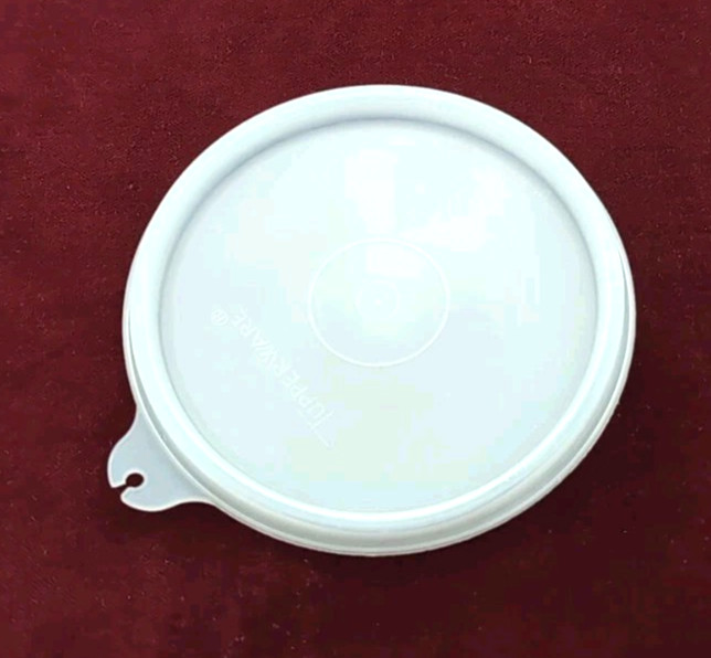 4.5″ 215-94 Clean Sheer Round A Tab Tupperware Replacement Seal Lid Lies Flat